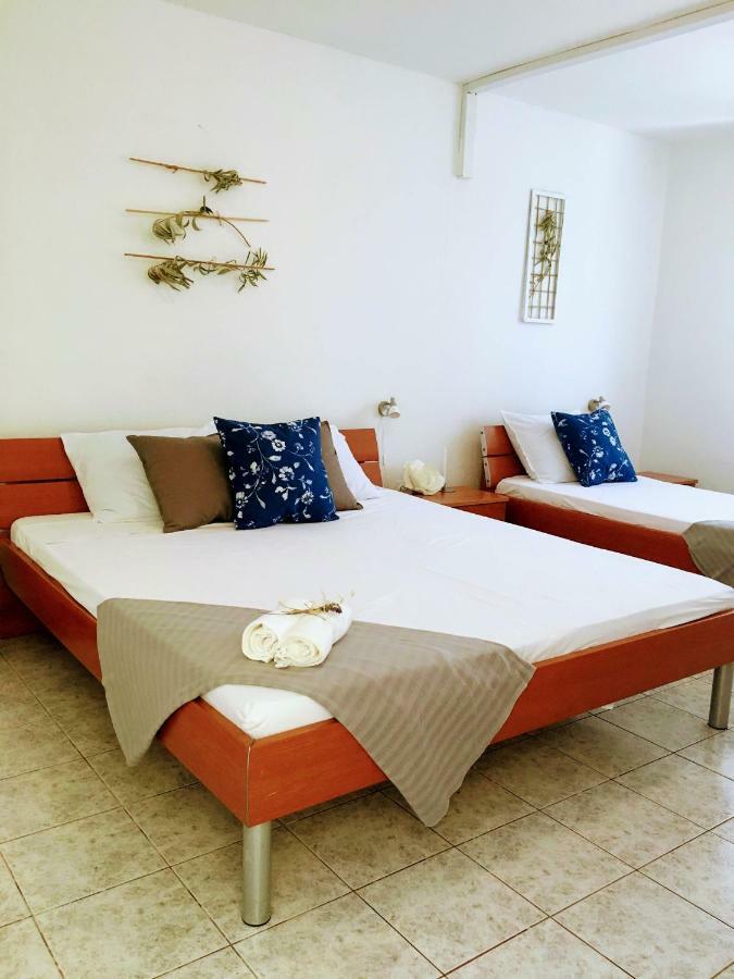 Apartments Off Supetar Εξωτερικό φωτογραφία